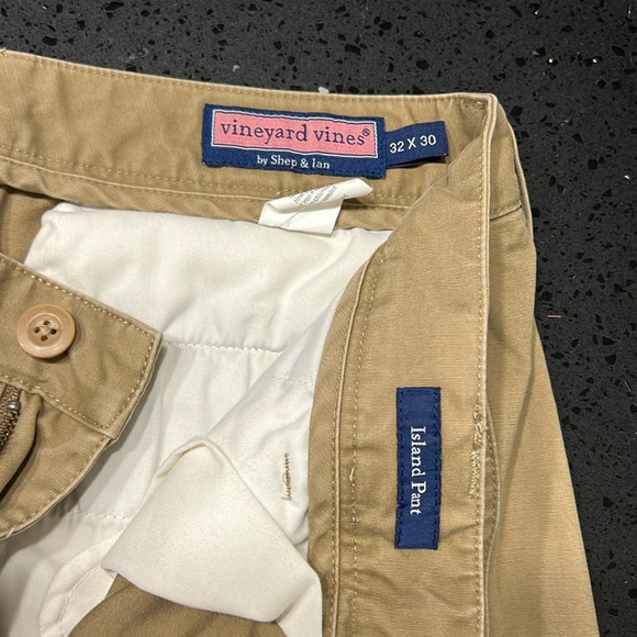 Vineyard Vines - Brown - 32x30 - Island Pant. - Picture 2 of 7